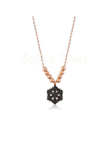 Kuyumcudukkani Siyah Taşlı Gold Toplu "Kartanesi" Figürlü Kolye-20638-R-BLK